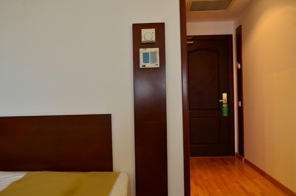 Hotel Miraj Ramnicu Valcea Ruang foto